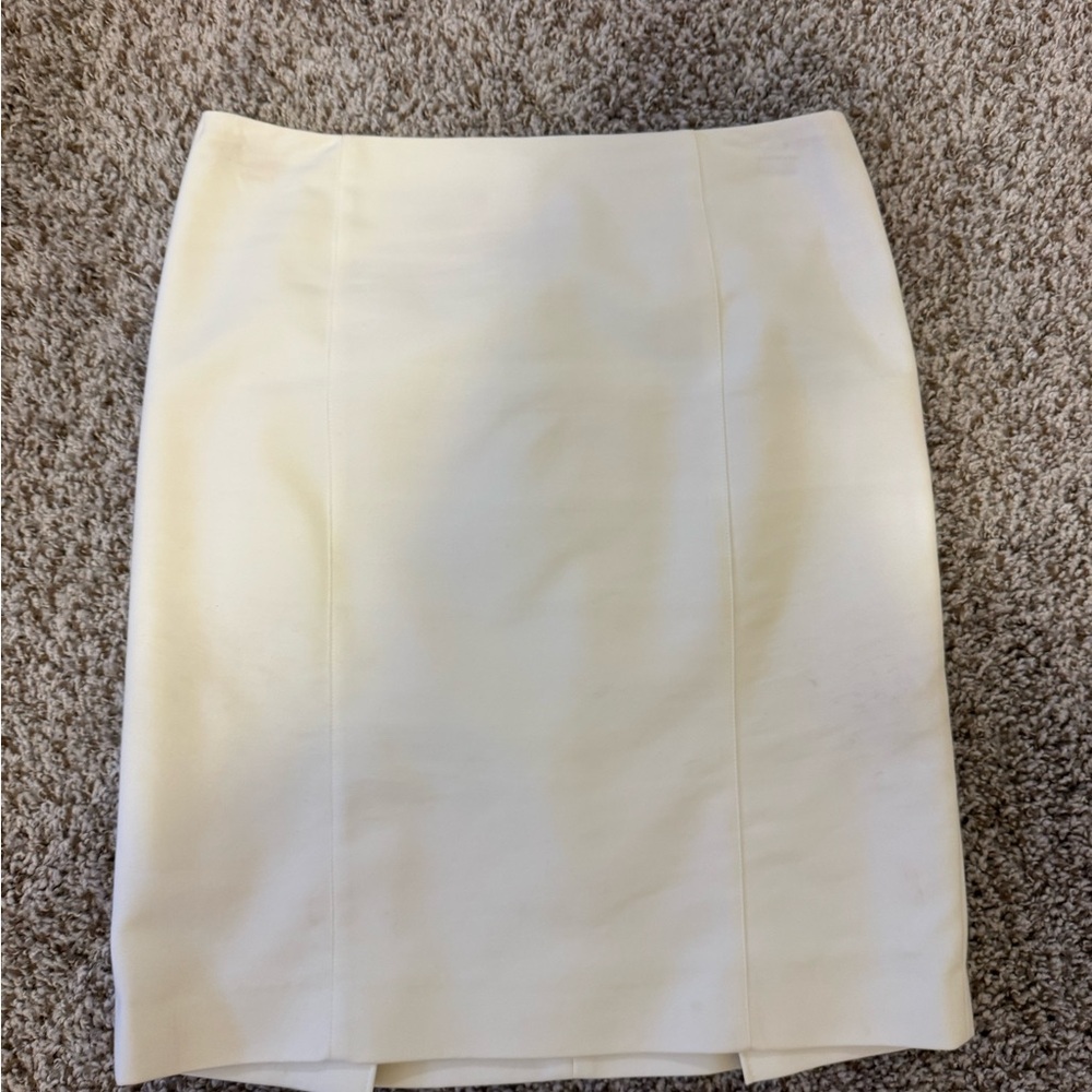 White Size 4 Antonio Melani Pencil Skirt